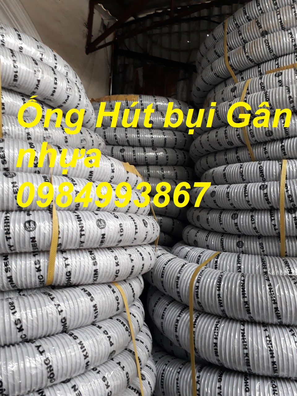 Ống hút bụi gân nhựa 